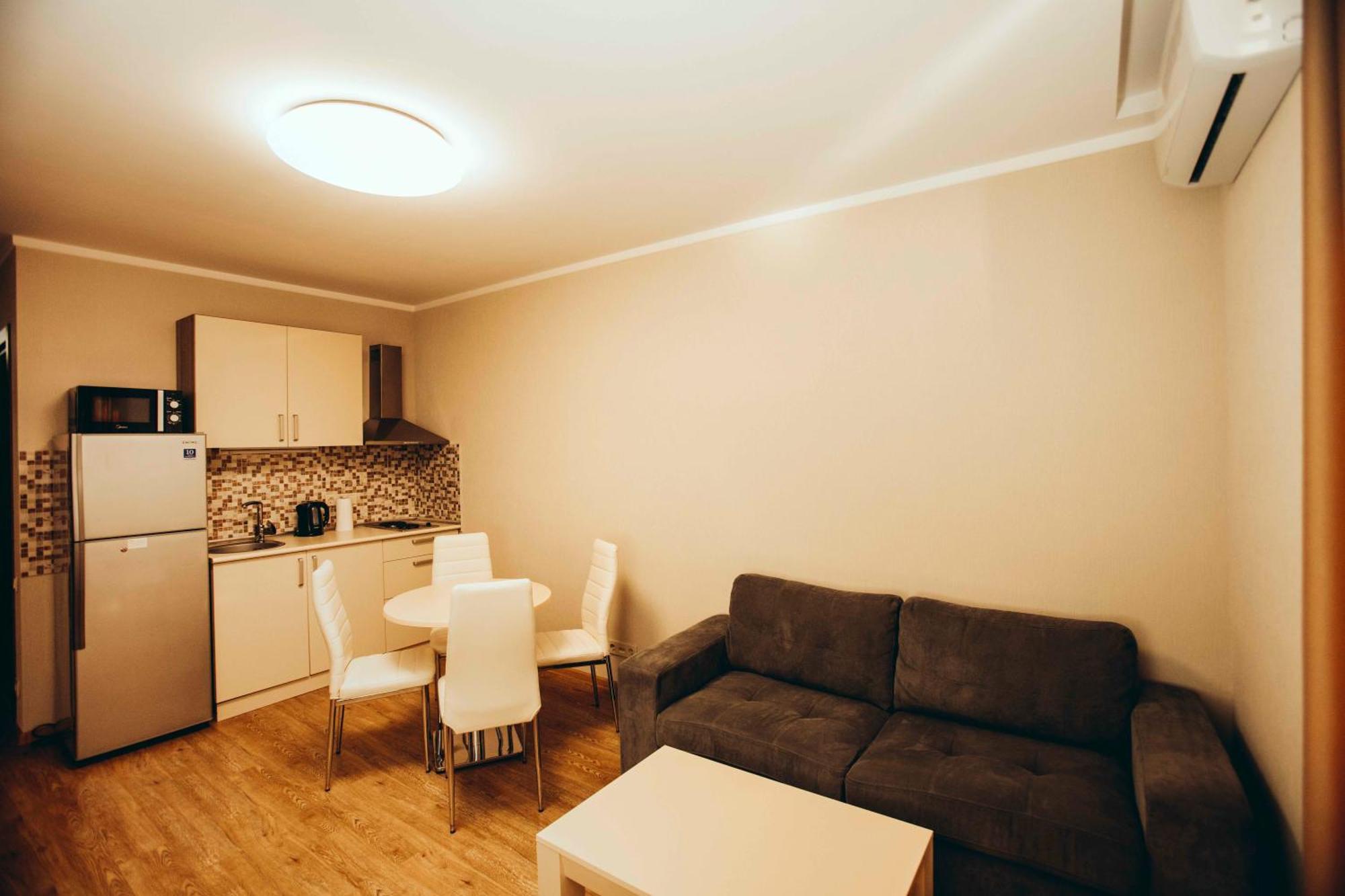 Holiday Lux Tower Batumi Room photo